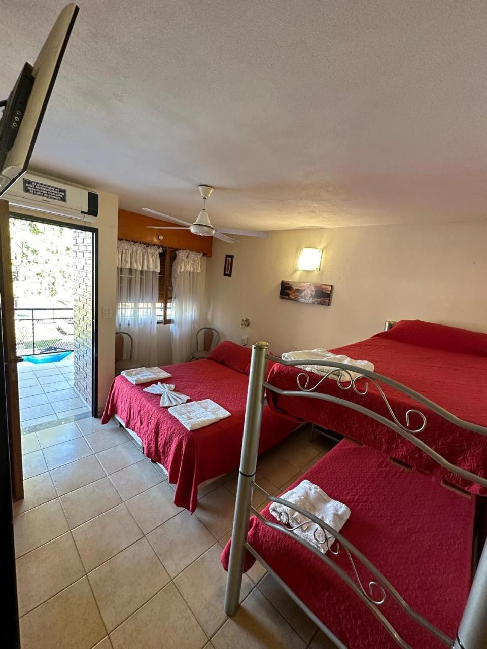 Hotel Carlos Paz Вила Карлос Пас Екстериор снимка