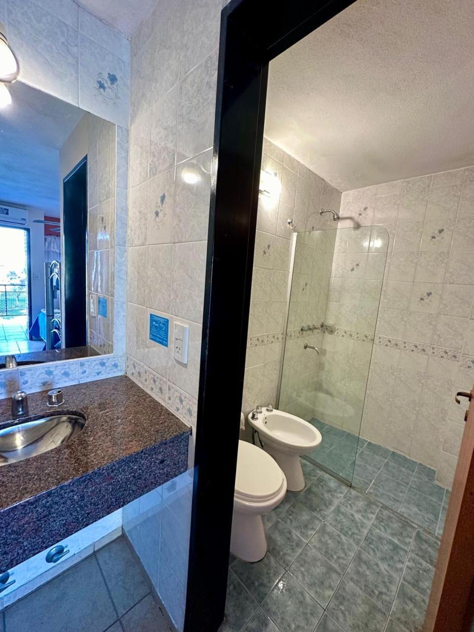 Hotel Carlos Paz Вила Карлос Пас Екстериор снимка