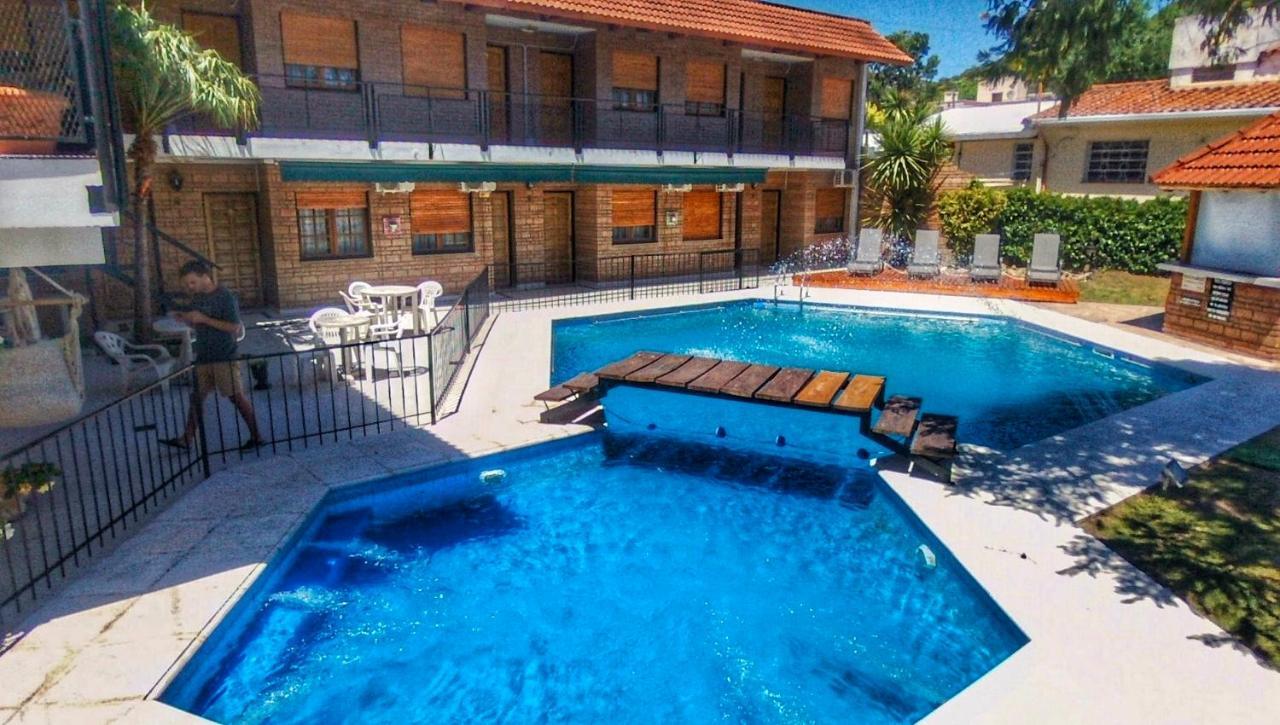 Hotel Carlos Paz Вила Карлос Пас Екстериор снимка